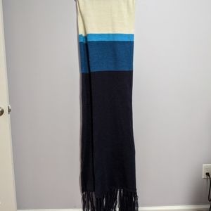 NY&Co Oversized Scarf NWOT